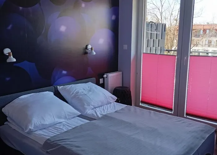 Woda I Wiatr Pl 2 Rozewska 44 *